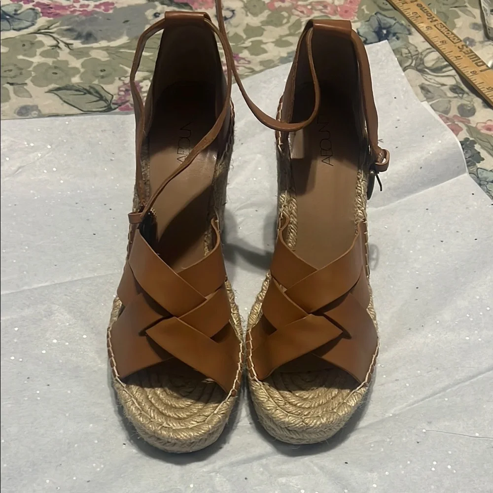 Abound Women's Tan Wedge Sandals